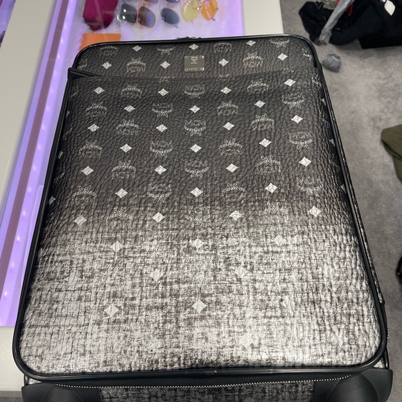 MCM Traveler Cabin Visetos Trolley Suitcase - Picture 11 of 13